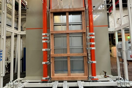 Alupic innove avec son banc d’essai : des façades testées et certifiées